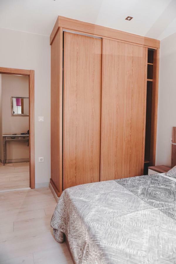 Piso Centro Apartment โอว์เรนเซ ภายนอก รูปภาพ